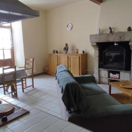 Gîtes de france à tresbos, Hotel in Laval-Atger