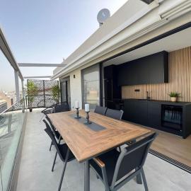 BlueMotion - PortDome, hotel di Piraeus