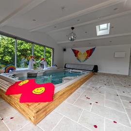 Gîte SPA Insolite, hotel em Saint-Junien