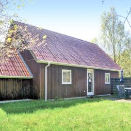 Holiday Home Skovbrynet X, hotel in Give