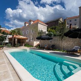 Grand Stone Casa Ciccarelli by Irundo, hotel di Pucisca