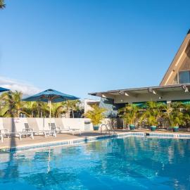 Maui Beach Hotel، فندق في كاهوليو