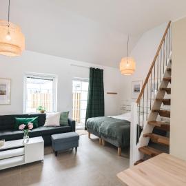 Mälarhusen Semesterby Österlen - Stugor & Gårdssviter, hotel en Sandby