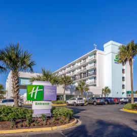 Holiday Inn Resort Oceanfront at Surfside Beach by IHG