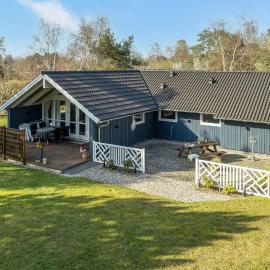 Holiday Home Rødby - 08，勒茲比的飯店