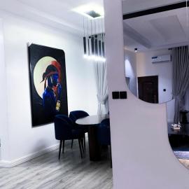 Bytup 2bedroom Apt in lekki,24hrs light, Wifi ,fully serviced apartment , water heater smart tv