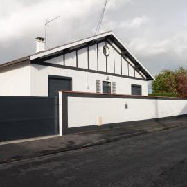 VILLA LUXUEUSE, hotel in Tarbes