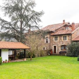 Casa rural La Carlota Renedo de Cabuerniga, hotel a Renedo
