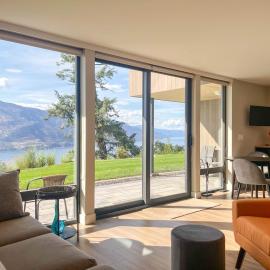 Kelowfornia Lakeview Retreat, hotel en Kelowna