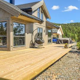 Lovely Home In Sannidal With Wifi, hotel i Sannidal
