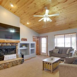 Families Welcome! Overgaard Cabin w/ Playground, hotel in Overgaard