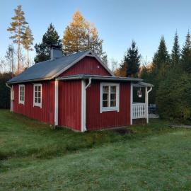 Ireneborg, cottage with Finnish sauna, hótel í Svedja