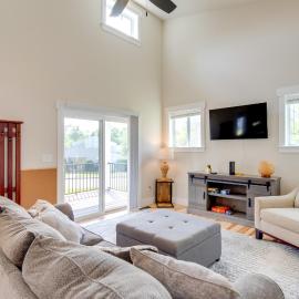 Cozy Hendersonville Home .05 Mi to Acusta Trail, hotel a Hendersonville