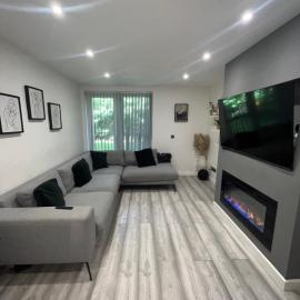 Luxury 1 bedroom apartment Bromley, hotell i Eltham