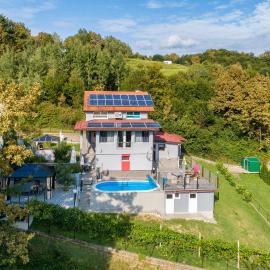Lovely Home In Zadoborje