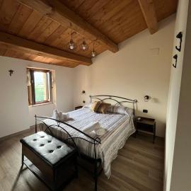 Sibilroom - Rooms & Wellness, hotel in Amandola