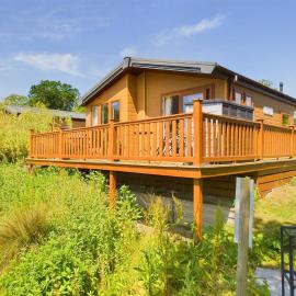 Poppy An Immaculate Lake side Lodge the Perfect Retreat, Sleeps 4, отель в Райде