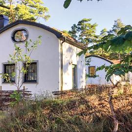 1 Bedroom Beautiful Home In Borrby, Hotel in Borrby