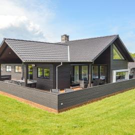 Awesome Home In Haderslev With Sauna, хотел в Хадерслев