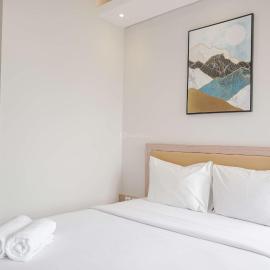 Warm and Minimalist Studio Transpark Bintaro Apartment By Travelio