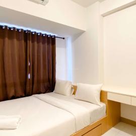 Good Deal and Restful 2BR Apartment Tokyo Riverside PIK 2 By Travelio, ξενοδοχείο σε Rawalembang