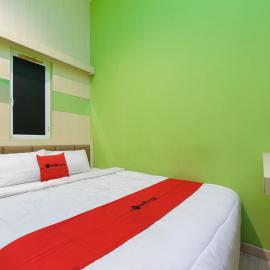 RedDoorz near Stasiun Palmerah