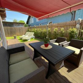 Cute little house with private area and terrace