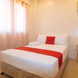 RedDoorz @ LM Apartelle Boracay, hotel em Boracay