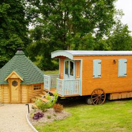 Roulottes et son kota grill sauna, hótel í Bucilly