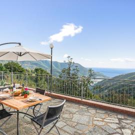 Cozy Apartment In Localitabracco Ge, hotel en Bracco