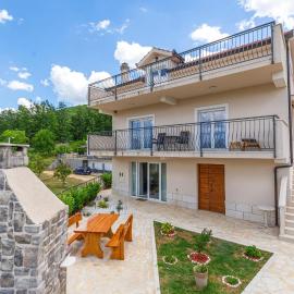 Amazing Home In Vrlika With House A Mountain View