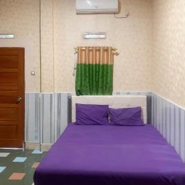 Hana Losmen RedPartner, hotel em Babagan