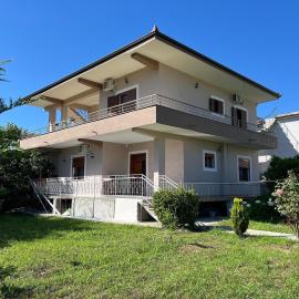 Villa Fjorentin Berat, hotel en Berat