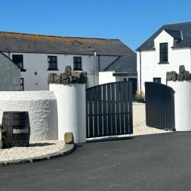 Bayview Farm Holiday Cottages, hotel in Bushmills