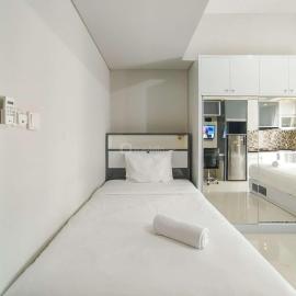 Strategic and Comfy Studio at Skyland City Jatinangor Apartment By Travelio, hótel í Sumedang