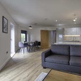 Stunning 2 Bedroom Apartment in Central Ashford