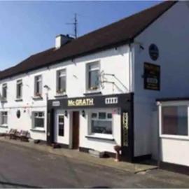 Mc Grath's Inn, hotel in Ballina