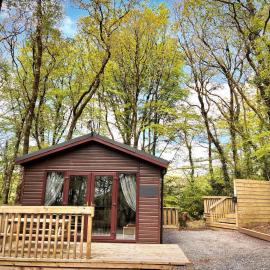 Woodland View -Hot Tub-Tenby-Carmarthen-St Clears, hotel in St Clears
