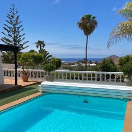 Villa Dora Bella Lanzarote, hotel din Nazaret