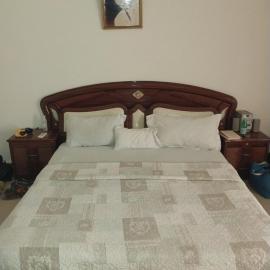 Chez Ousmane Fall ASECNA apparemment F2, hotel a Ngalel