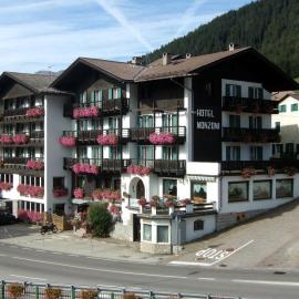 GH Hotel Monzoni, hôtel à Pozza di Fassa