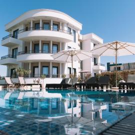 Apartments Moon White Lux, hotell sihtkohas Ulcinj