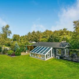 Stunning Home In Fårvang With Wifi、Fårvangのホテル