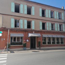Hotel Le Normandy, hótel í Beaumont-de-Lomagne