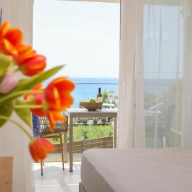 Magdachris Luxury Rooms, хотел в Агиос Георгиос Пагон