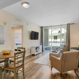 1 BR King- Rooftop Pool close to beach Casa Costa
