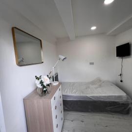 Lovely ensuite Box Room in Corby NN17###