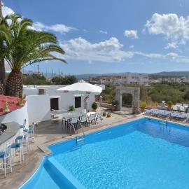 Manos Apartments, hotelli kohteessa Agios Nikolaos
