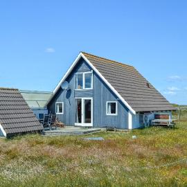 Holiday Home Nymandsbjerg Hvide Sande Xi, khách sạn ở Bjerregård