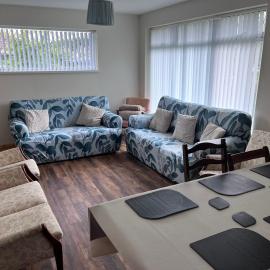 Spacious 5 double bed bedroom bungalow near Belfast